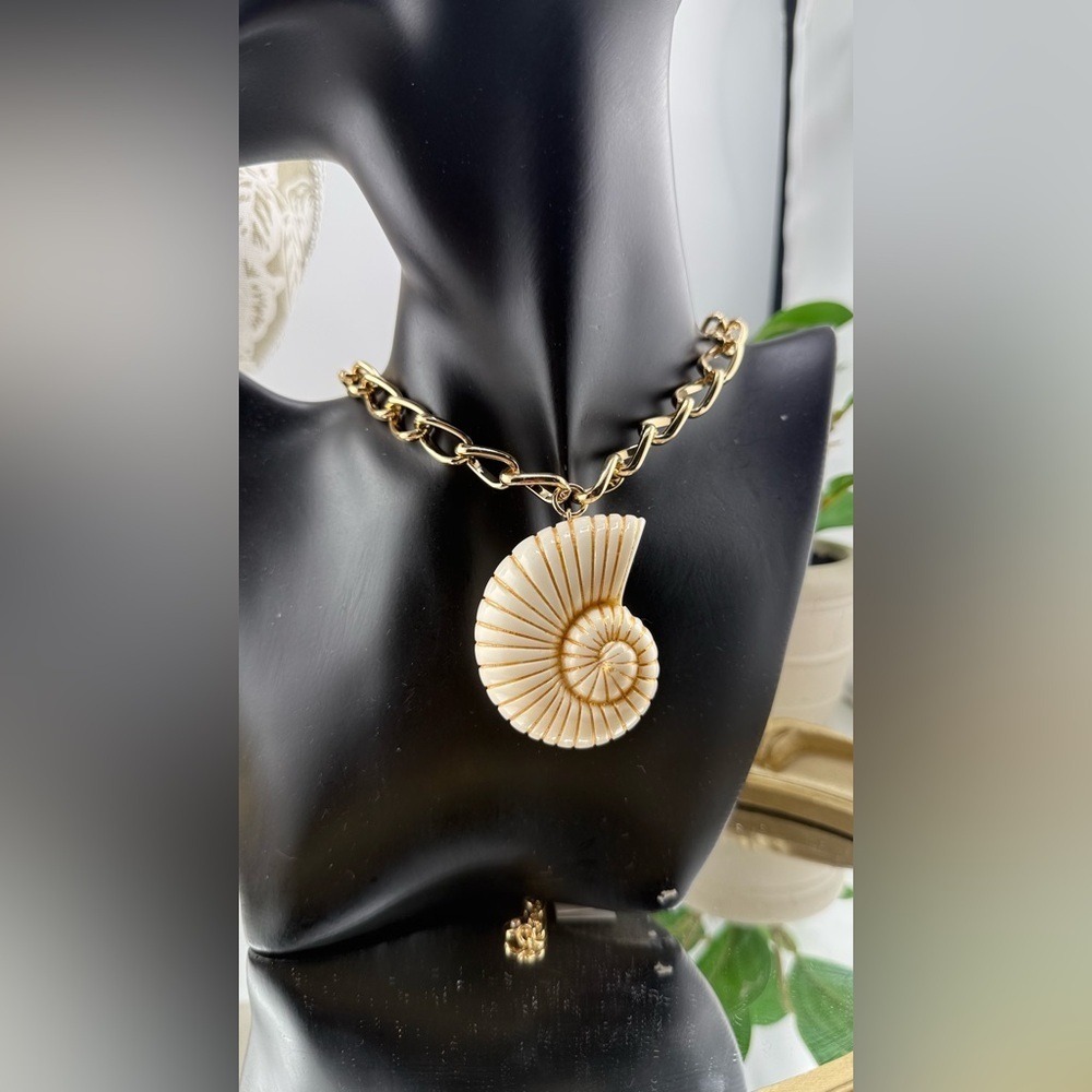 Chunky Gold Chain Necklace with Large White & Gold Shell Pendant Coastal Jewelry